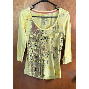 VINTAGE Y2K Nine West Yellow Tie Dye T-Shirt Top Rhinestone Mcbling Fitted Retro